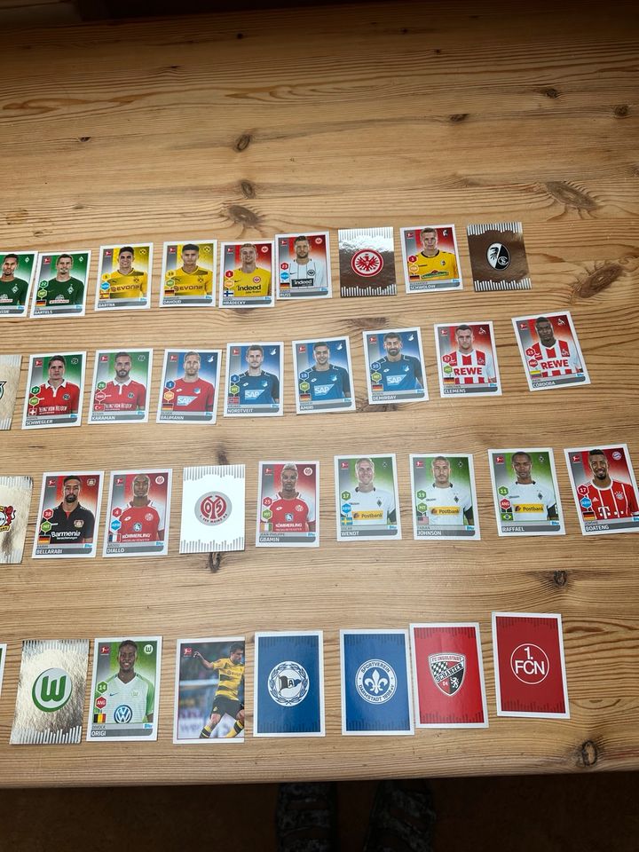 Offizielle Sticker Kollektion 2017/2018, Fußball, 55 Bilder in Villingendorf