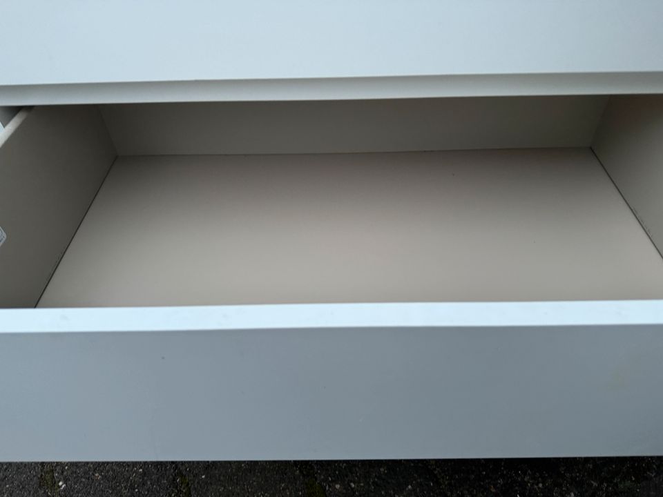 Ikea MALM Kommode mit 6 Schubladen 80x123 cm in Essen