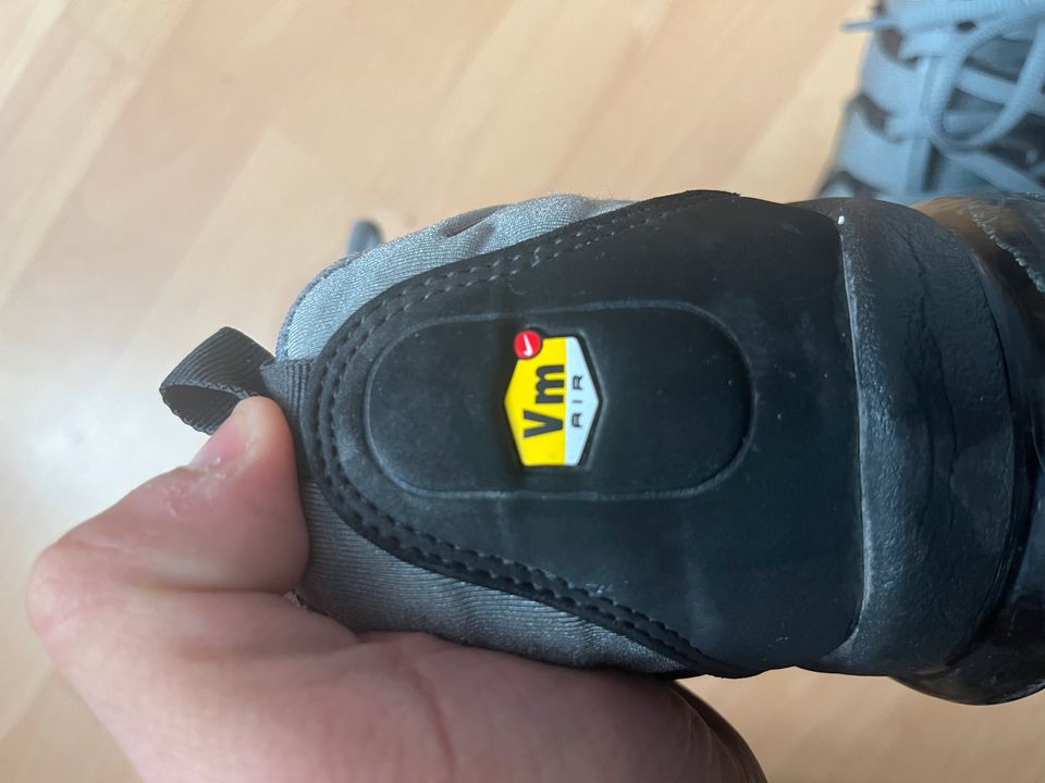 Nike vapormax plus Grau in Werl