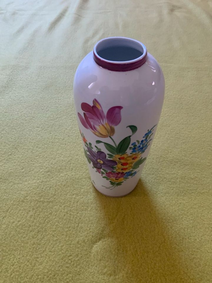 Vase, Blumenmotiv in Dresden