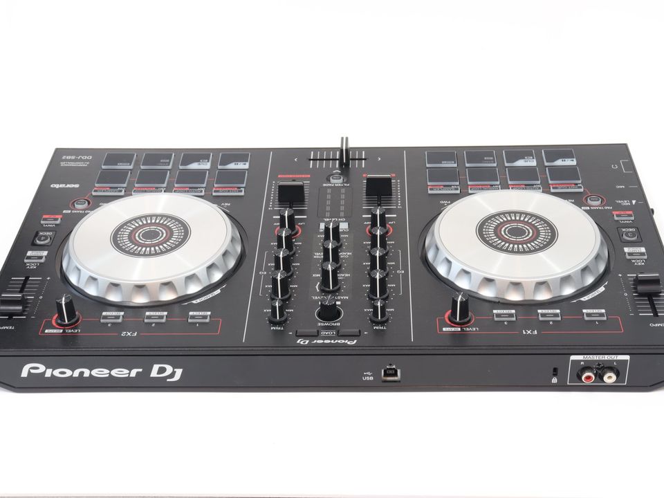 Pioneer DJ DDJ-SB2 Controller - inkl. Softcase + 1 Jahr Gewähr. in Möhnesee