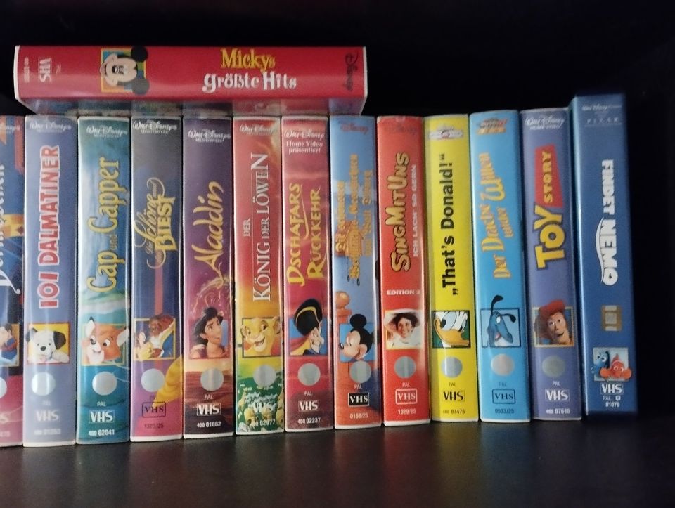 26x Walt Disney VHS - Hologram Sammlung (König der Löwen, Robin H in Velbert