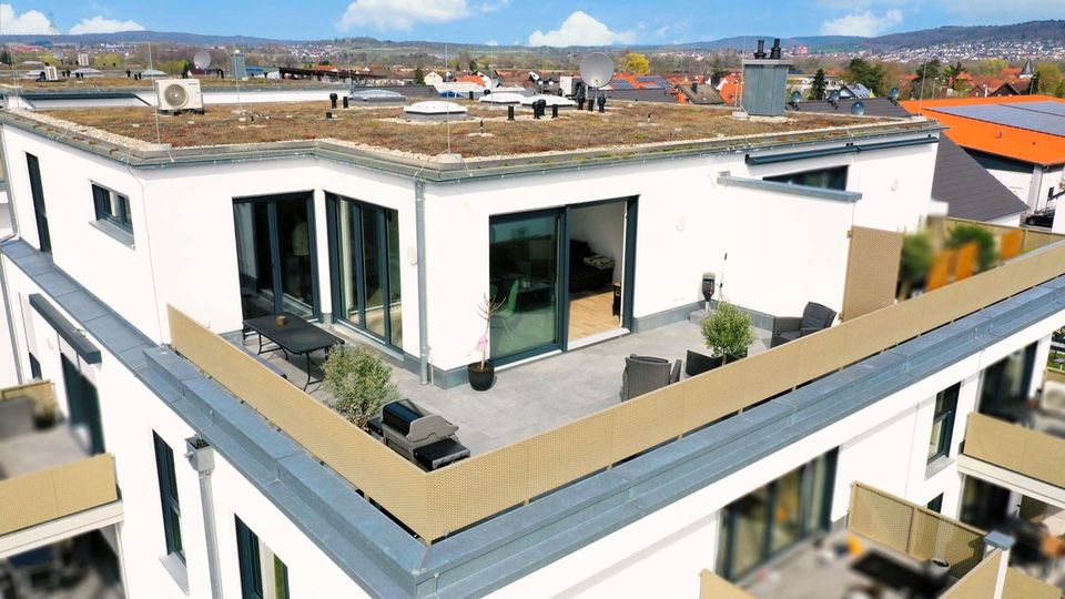Exklusive Penthouse-Wohnung mit zwei Tiefgaragenstellplätze in Gelnhausen/Meerholz in Gelnhausen