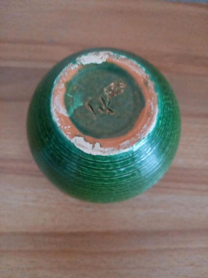 Kleine Vase Kugelvase grün Wilhelm Kagel ? in Oetzen