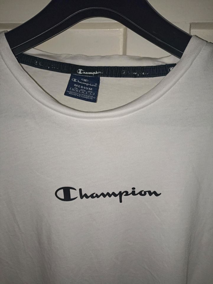 Champion Longsleeve Herren / Größe M in Bautzen