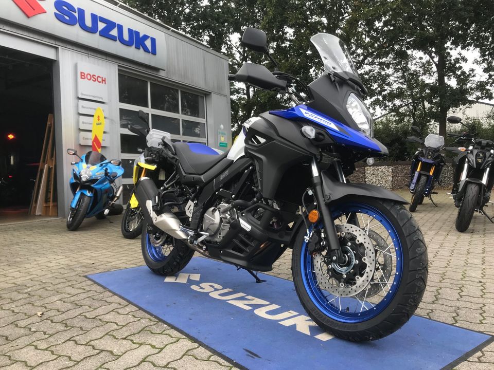 Böwadt-und-Hansen-181-Suzuki-DL-650-V-Strom-weiss-blau in Handewitt