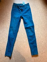 3 Jeggings Gr. 34 blau und schwarz Hessen - Ehrenberg (Rhön) Vorschau