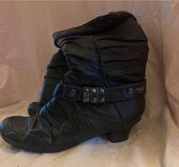 Damenschuhe Stiefel Gr. 39  Marke Mustang Sachsen-Anhalt - Magdeburg Vorschau