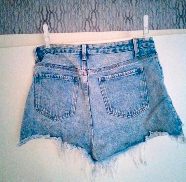 Damen Jeans Short von Shein in Bad Lauchstädt
