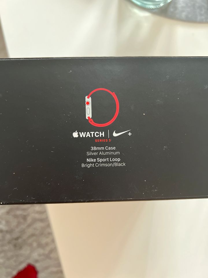 Apple Watch Series 3 Nike Edition in Mühlau