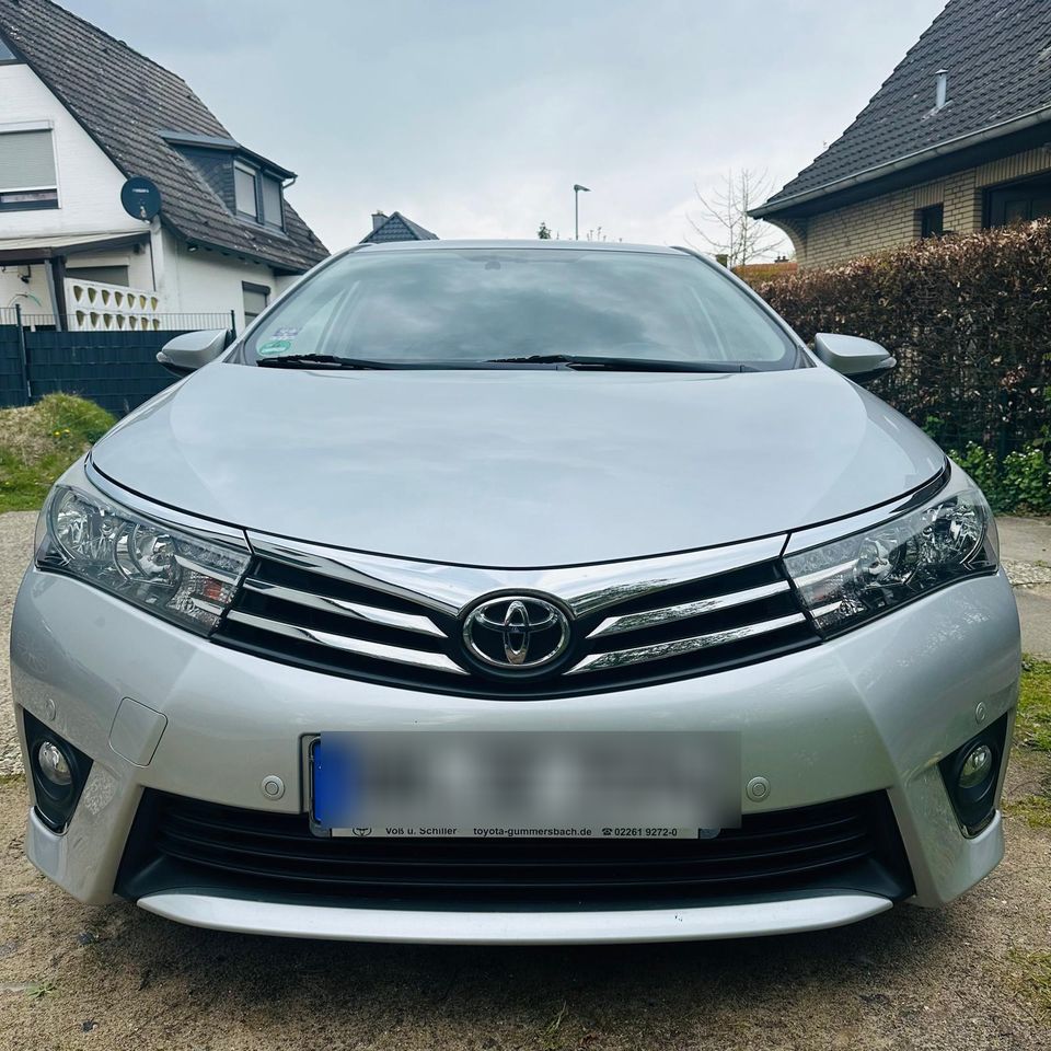 Toyota corolla,Automatik,TÜV,wenig Kilometer in Hamburg