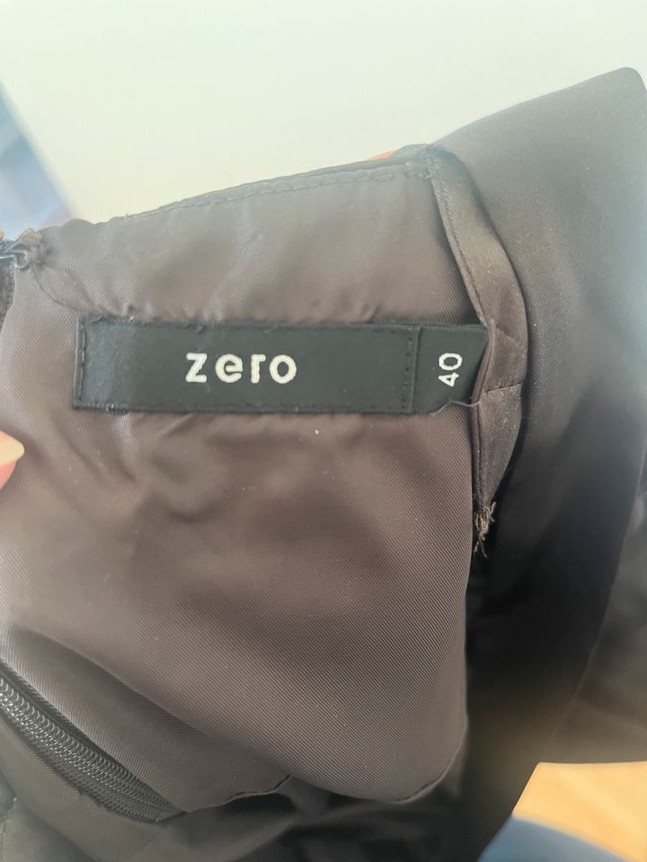 Abendkleid von Zero Größe 40 in Rodgau