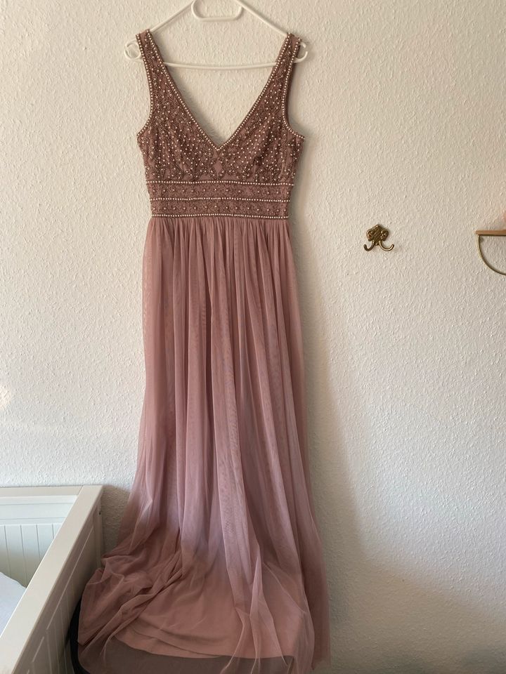 Neu Abschlussballkleid Hochzeitskleid Standesamt in Düsseldorf