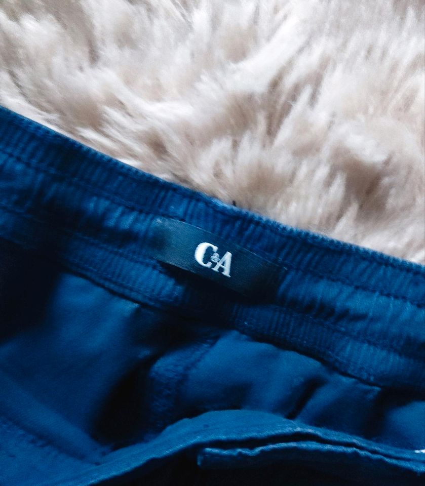 Gemütliche Schlupfhose C&A Cargo mit Taschen Gr.44/46 marineblau in Langenfeld