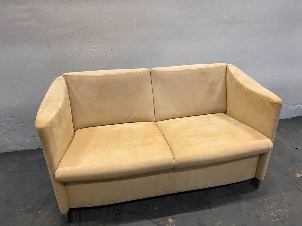 ❗️4x Couch Hocker Lederstuhl Besucherstuhl Sessel Sitzecke Beige Wartezimmercouch Lounge Möbel Stoff Pausensessel Hochwertig Bequem Komfortabel Stilvoll Büromöbelset Lieferung Deutschlandweit Möglich in Linden