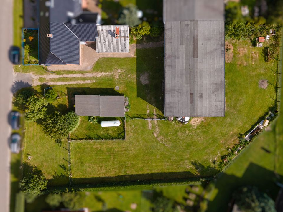 Doppelhaushälfte mit großer Scheune und Grundstück in einer tollen Landschaft, nahe dem großen Varchetiner See in Schwinkendorf