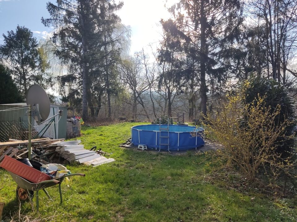 Freistehendes Zweifamilienhaus mit Anbau und Garten, Terrasse und Garage in ruhiger Wohnlage von Pracht nahe Hamm(Sieg) in Pracht