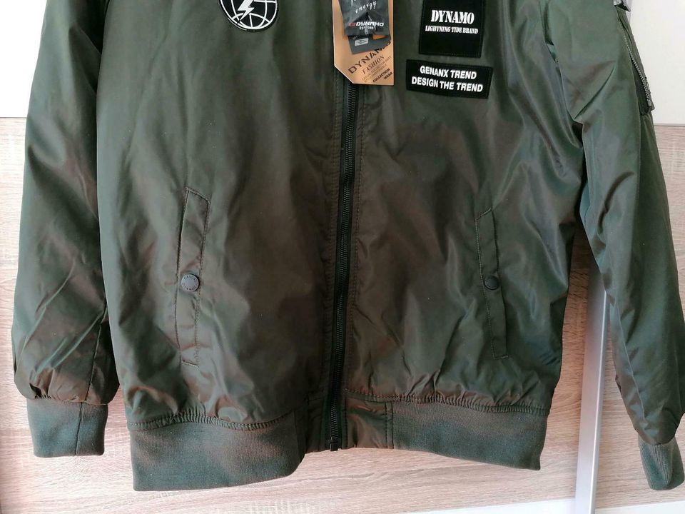 Steppjacke Downjacke Bomberjacke gr. XL Neu Olivgrün Dynamo in Weiden b Weimar Thür