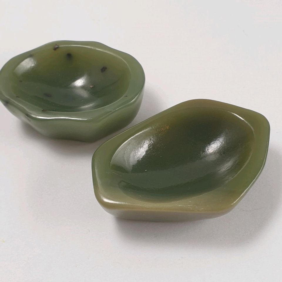 2 Echte kleine Jade Nephrit Schälchen ( 56 und 64 mm ) in Recklinghausen