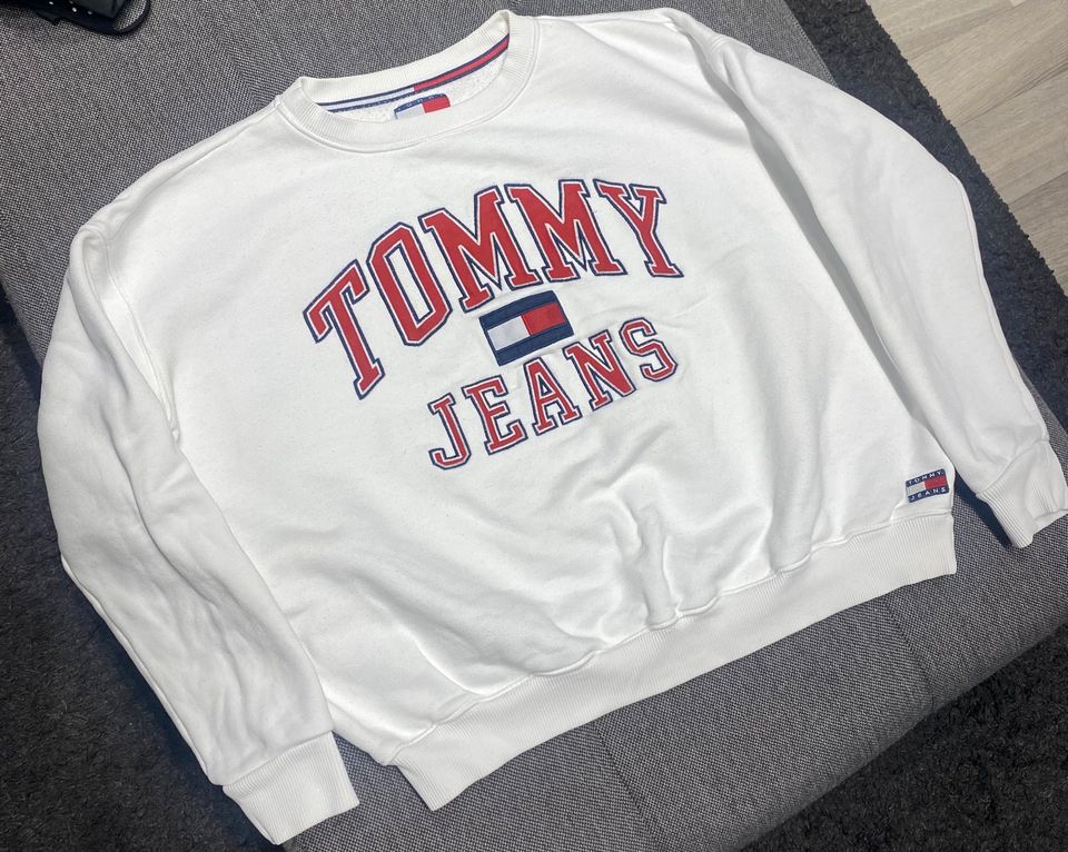 Tommy Hilfiger Sweatshirt Größe.M in Radeberg