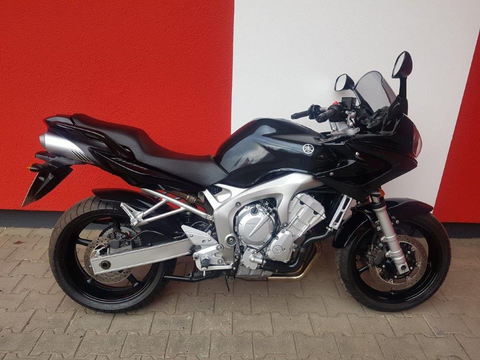 Yamaha FZ6 FAZER SUPER ZUSTAND ZWEIRAD HASSEMER in Malchin