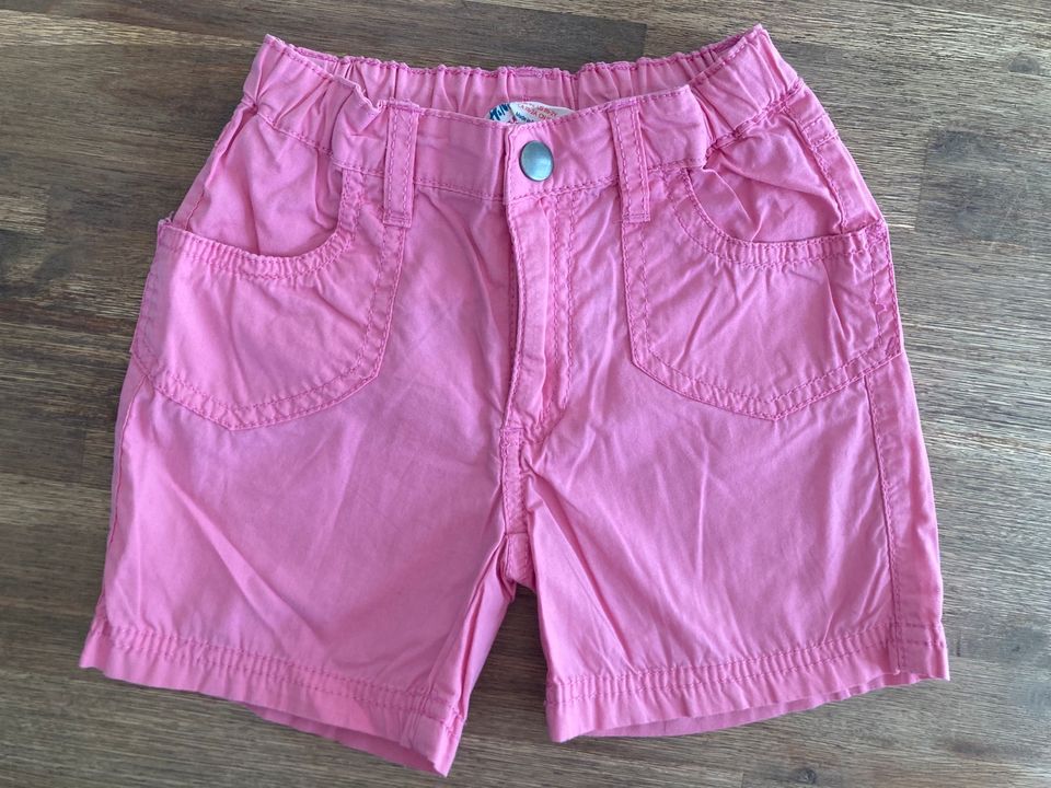 H&M • Shirt und Shorts Kombination • hellblau pink • Gr. 92 in Vaterstetten