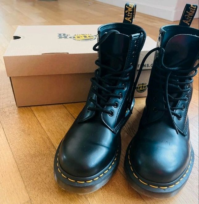 Dr. Martens Schuhe gr. 38 in Schopfheim