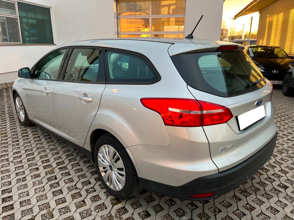 Focus1.5TDCi 88KW Automatik DPF Erst 24Tkm PDC in Memmingen