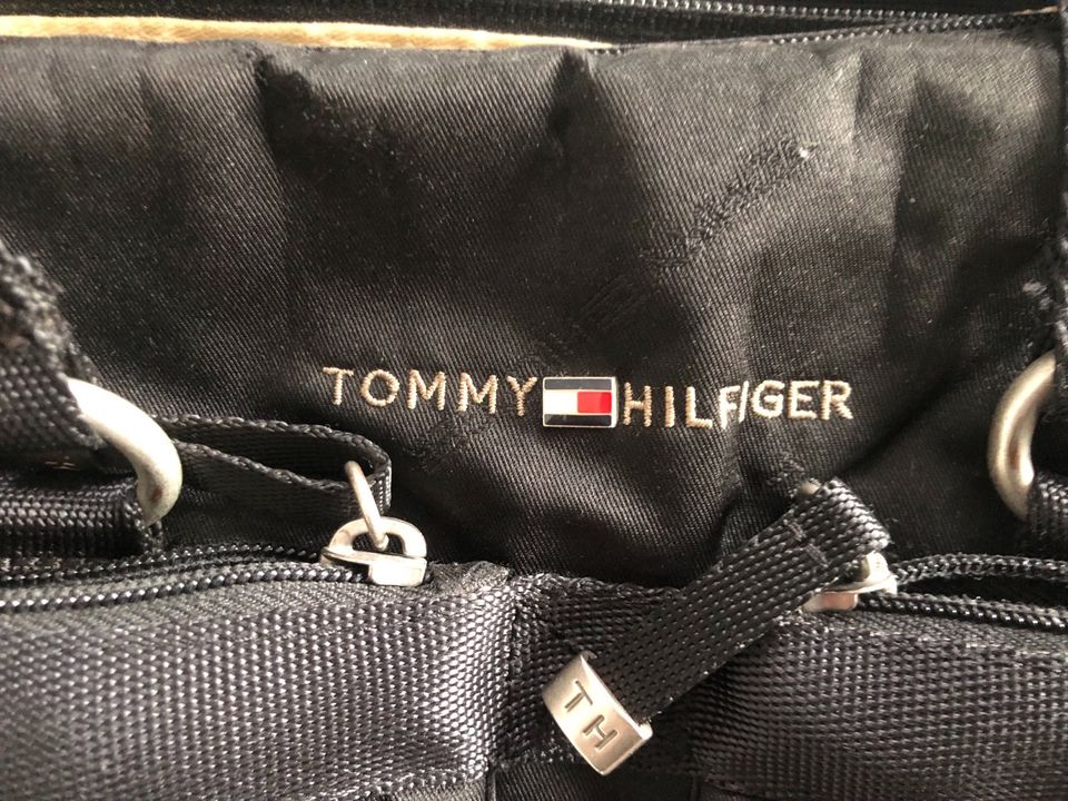 Tommy Hilfiger Tasche Handtasche Umhängetasche in Hamburg