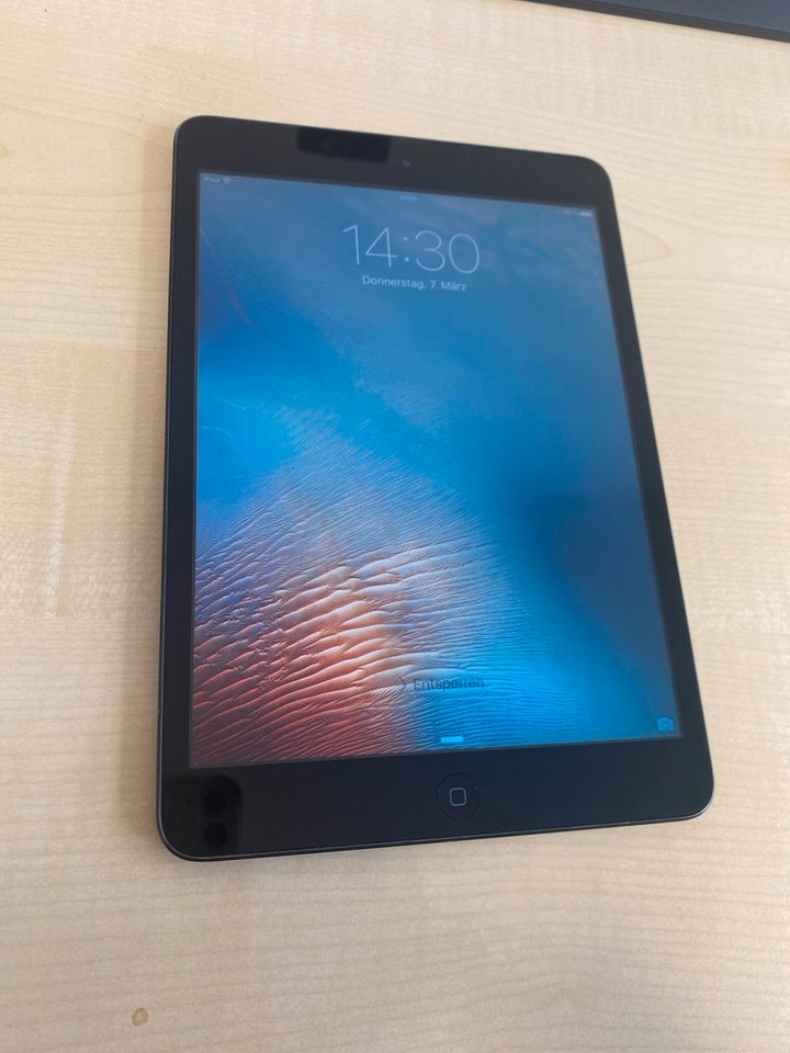 Apple iPad mini A1432 32 GB in Roth