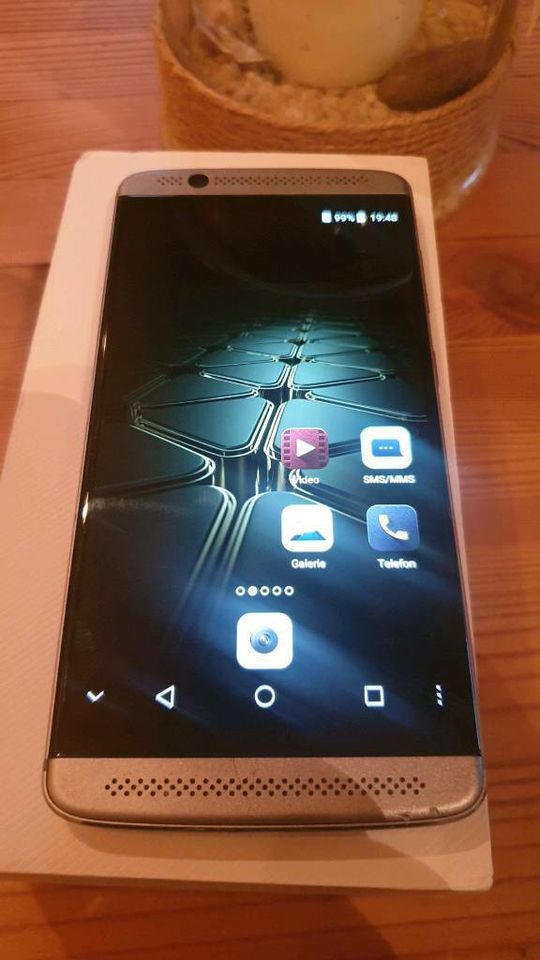 ZTE Axon 7 mini B2017 32 GB in Salzgitter