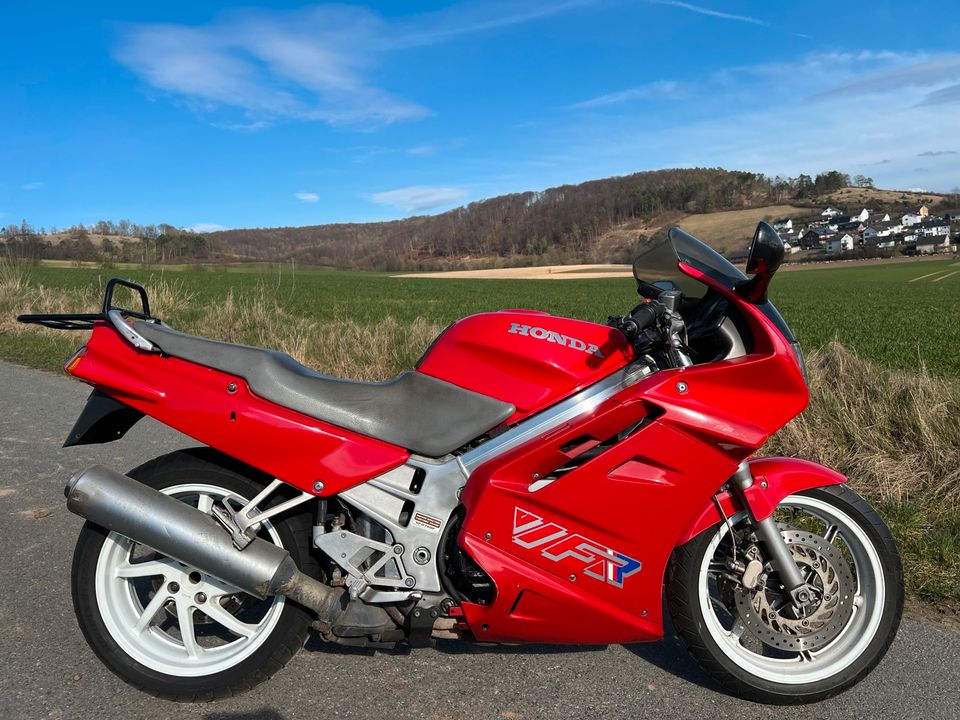 Honda VFR 750 RC36 in Höxter