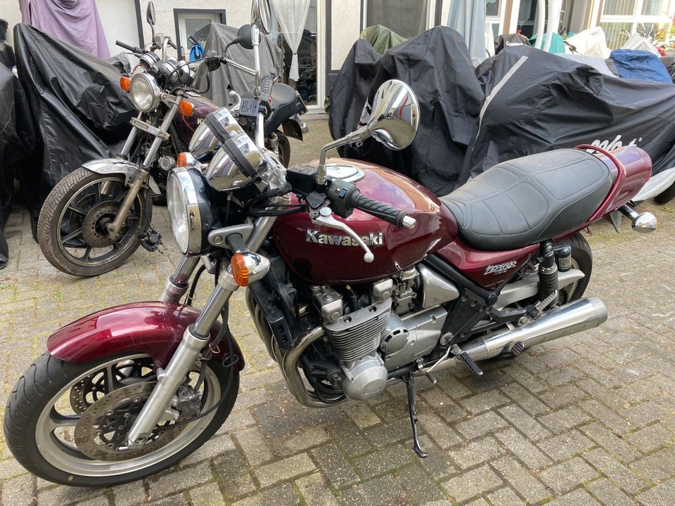 Kawasaki Zephyr 1100 aus 06-1993 ,,läuft und fährt,,TÜV 08-2024 in Bochum