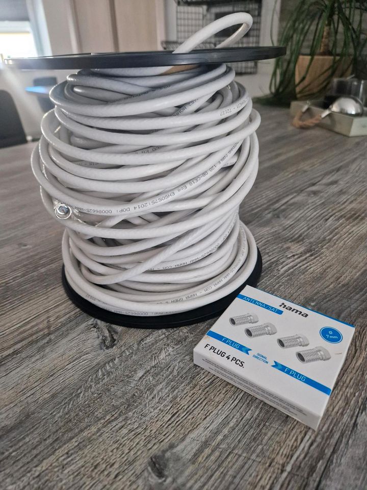 40m SAT Kabel und Sat F-Plugs in Gera