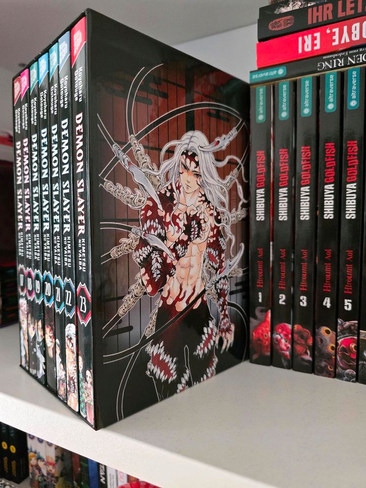 Anime Manga Demon Slayer Mangas 15-23 Bänder Band plus Schuber in Dresden