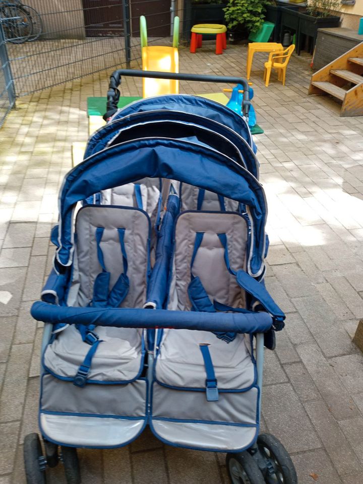 Zwei 6-er Kita-Kinderwagen zu verkaufen in Berlin