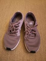 Nike Dualtone Raser Gr. 40,5 Niedersachsen - Ebstorf Vorschau