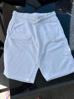 Shorts Sweatshorts Größe 164 weiß Hessen - Bischofsheim Vorschau