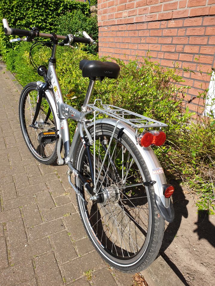 Fahrrad 26 Zoll 7 Gang Sram schaltung, Boomer Free 101 in Hamburg