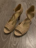 Pumps Graceland Beige Größe 40 Schleswig-Holstein - Lübeck Vorschau