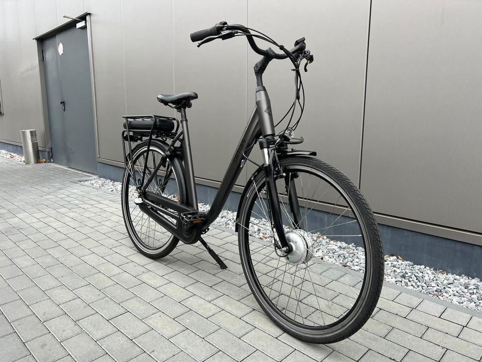 E-Bike Pedelec 28 Zoll  250W Elektro Lieferfahrrad Fahrrad Ebike in Berlin