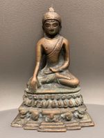 Sehr alter SHAKYAMUNI Buddha Bronze Nepal Indien 13cm Bayern - Karlsfeld Vorschau