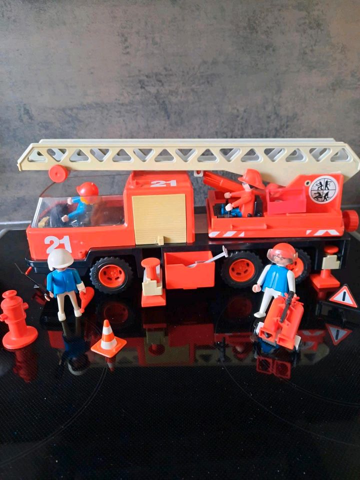 Playmobil Feuerwehrauto in Fürth