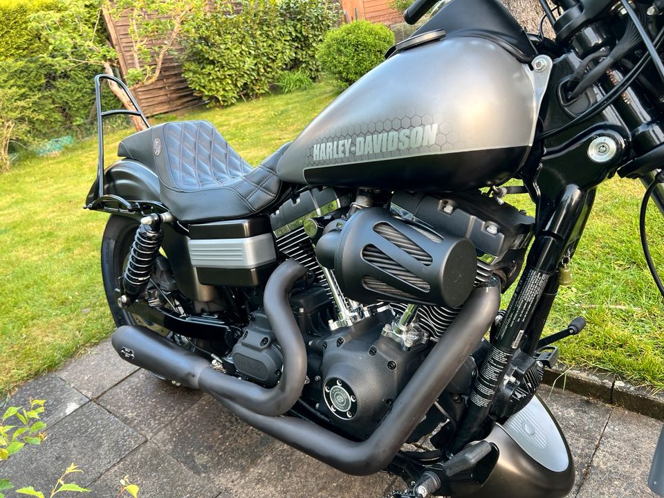 Harley Davidson Dyna Wide Glide FXDWG (16900€ Wertgutachten) in Berlin