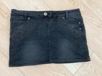Rock kurz Minirock schwarz Jeans Only Weite 29 Nordrhein-Westfalen - Simmerath Vorschau