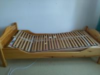 Bett 90 x 200 Kiefer massiv Holz verstellb. Lattenrost Niedersachsen - Osterholz-Scharmbeck Vorschau