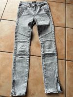 Graue Jeans Only Größe XS / 32 Nordrhein-Westfalen - Finnentrop Vorschau