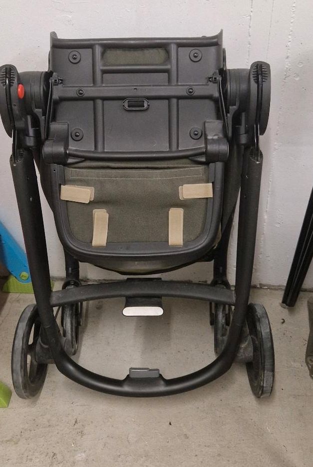 Platinum gb maris grün 2Set Kinderwagen in gutem Zustand in Kirchseeon