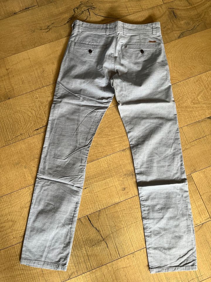 McNeal Chino SlimFit Größe 46 Neu ohne Etikett in Löf