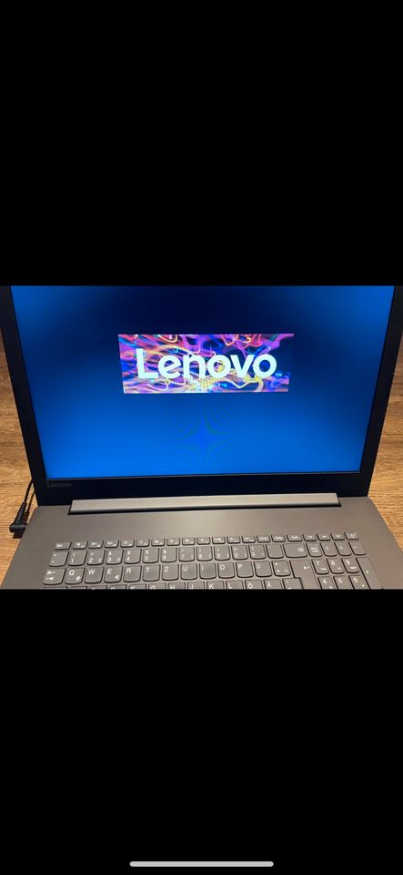 Lenovo Laptop in Mertingen